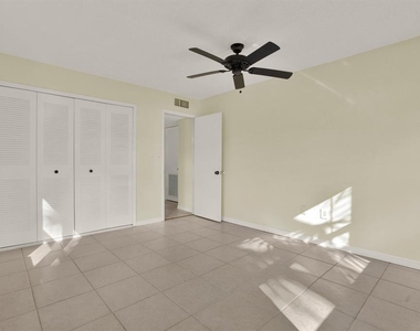 6360 1st Street N - Photo Thumbnail 15