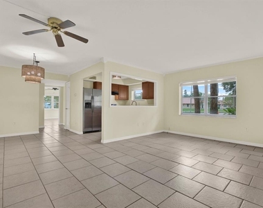 6360 1st Street N - Photo Thumbnail 4