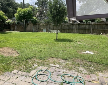 8915 Reamer Street - Photo Thumbnail 9