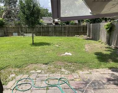 8915 Reamer Street - Photo Thumbnail 10