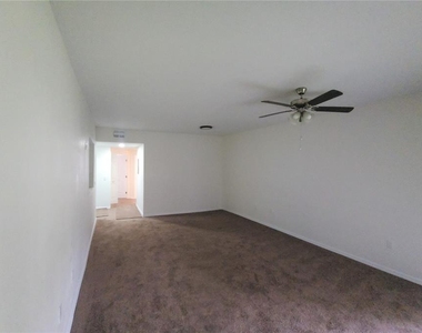 9515 Grovedale Circle - Photo Thumbnail 7