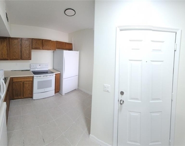 9515 Grovedale Circle - Photo Thumbnail 2