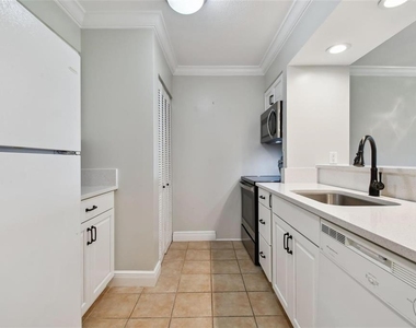 29129 Bay Hollow Drive - Photo Thumbnail 2