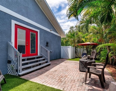 3628 S Renellie Drive - Photo Thumbnail 25