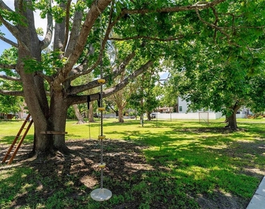 3628 S Renellie Drive - Photo Thumbnail 34