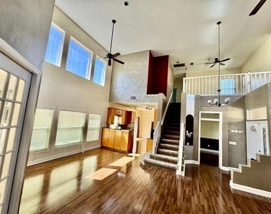 5121 Fairway One Drive - Photo Thumbnail 4