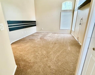 5121 Fairway One Drive - Photo Thumbnail 17