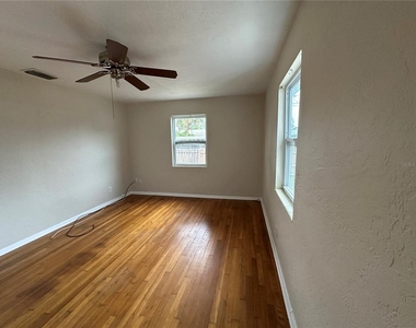 4526 6th Avenue N - Photo Thumbnail 8