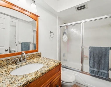1235 S Highland Avenue - Photo Thumbnail 19