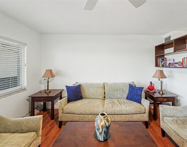 1235 S Highland Avenue - Photo Thumbnail 5