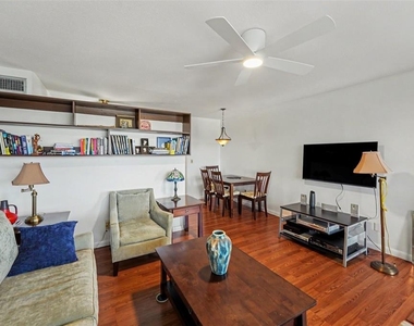 1235 S Highland Avenue - Photo Thumbnail 8