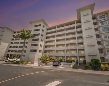 1235 S Highland Avenue - Photo Thumbnail 1