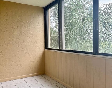 2617 Cove Cay Drive - Photo Thumbnail 45