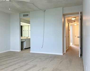 2617 Cove Cay Drive - Photo Thumbnail 35