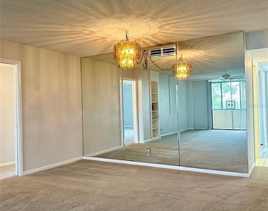 2617 Cove Cay Drive - Photo Thumbnail 7