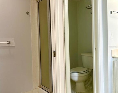 2617 Cove Cay Drive - Photo Thumbnail 26