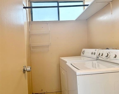 2617 Cove Cay Drive - Photo Thumbnail 50