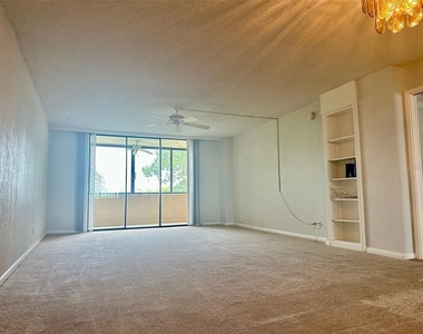 2617 Cove Cay Drive - Photo Thumbnail 38