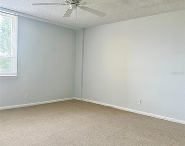 2617 Cove Cay Drive - Photo Thumbnail 19