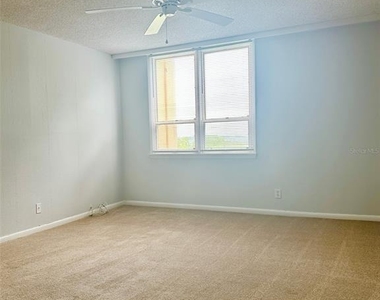2617 Cove Cay Drive - Photo Thumbnail 28