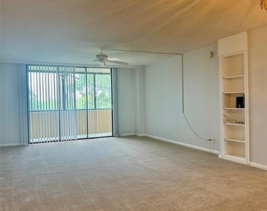 2617 Cove Cay Drive - Photo Thumbnail 8