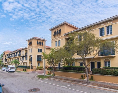 126 S Obrien Street - Photo Thumbnail 1