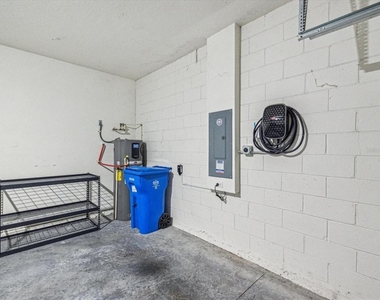 11525 Southern Creek Drive - Photo Thumbnail 26