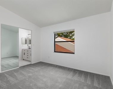 4774 Palermo Court Ne - Photo Thumbnail 34