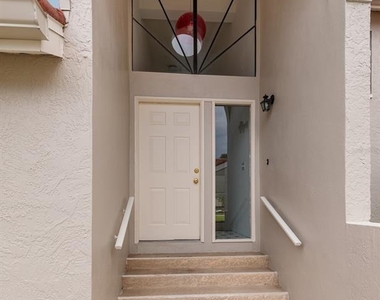 4774 Palermo Court Ne - Photo Thumbnail 7
