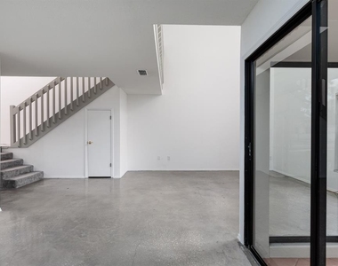 4774 Palermo Court Ne - Photo Thumbnail 15