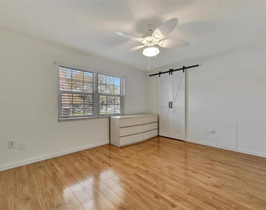 650 Pinellas Point Drive S - Photo Thumbnail 17