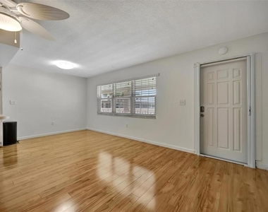 650 Pinellas Point Drive S - Photo Thumbnail 16