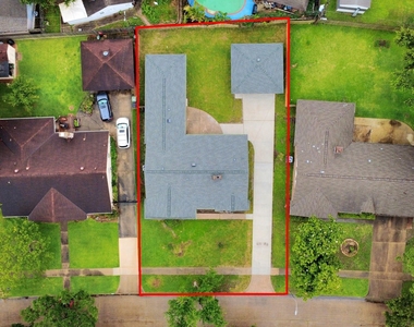 8007 Rowan Lane - Photo Thumbnail 1