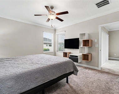 10462 Weldon Cork Way - Photo Thumbnail 15