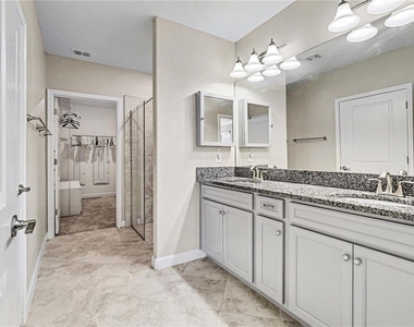 10462 Weldon Cork Way - Photo Thumbnail 16