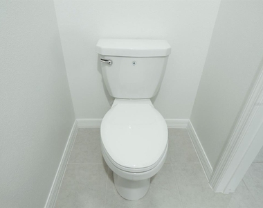 2541 Sunray Venus Way - Photo Thumbnail 11