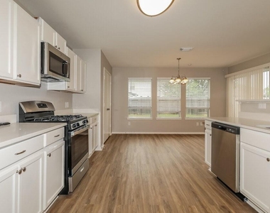 21118 Bridgemeadows Lane - Photo Thumbnail 4
