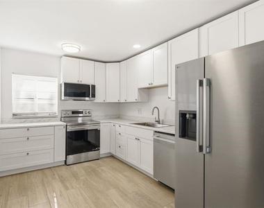 4325 S Coolidge Avenue - Photo Thumbnail 8