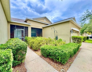 11618 Ashton Field Avenue - Photo Thumbnail 3