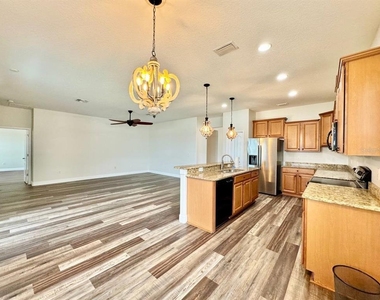 11618 Ashton Field Avenue - Photo Thumbnail 11