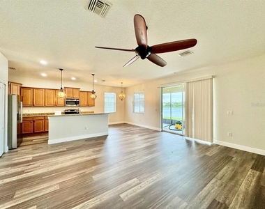 11618 Ashton Field Avenue - Photo Thumbnail 8