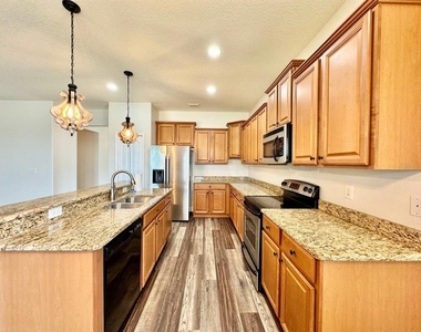11618 Ashton Field Avenue - Photo Thumbnail 13