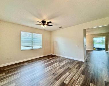 11618 Ashton Field Avenue - Photo Thumbnail 5
