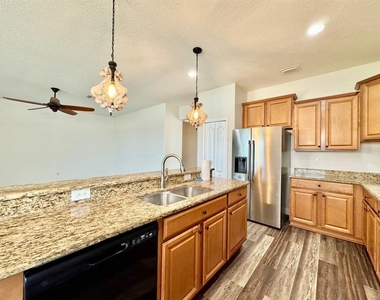 11618 Ashton Field Avenue - Photo Thumbnail 15