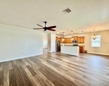 11618 Ashton Field Avenue - Photo Thumbnail 9