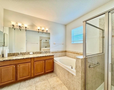 11618 Ashton Field Avenue - Photo Thumbnail 23