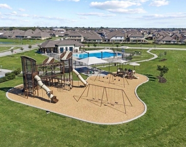 9335 Pavonia Fawn Drive - Photo Thumbnail 20