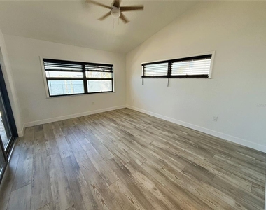 468 20th Avenue - Photo Thumbnail 14