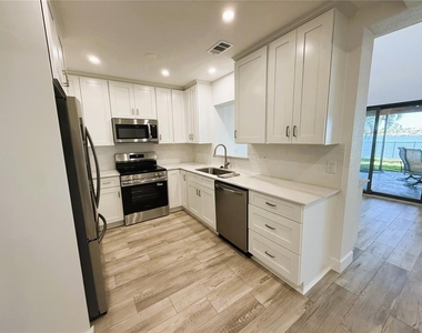 468 20th Avenue - Photo Thumbnail 12