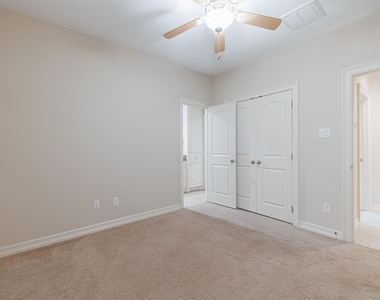 11207 Tramonto Drive - Photo Thumbnail 11